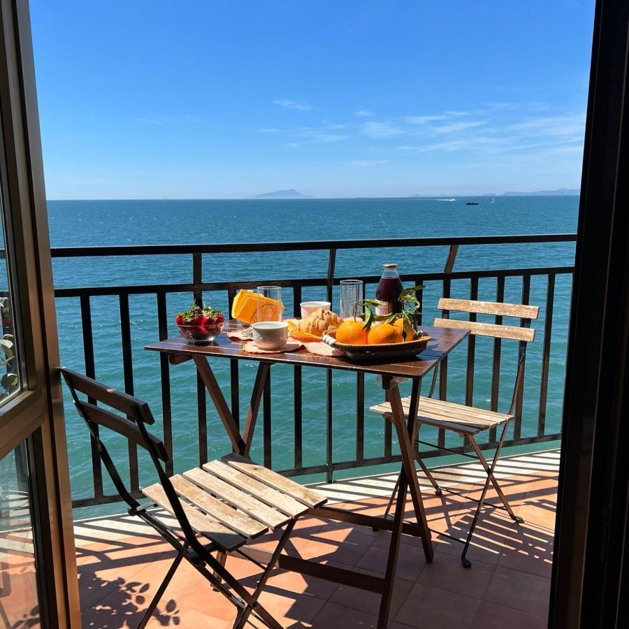 Vip Sul Mare Bed and Breakfast Castellammare di Stabia Buitenkant foto