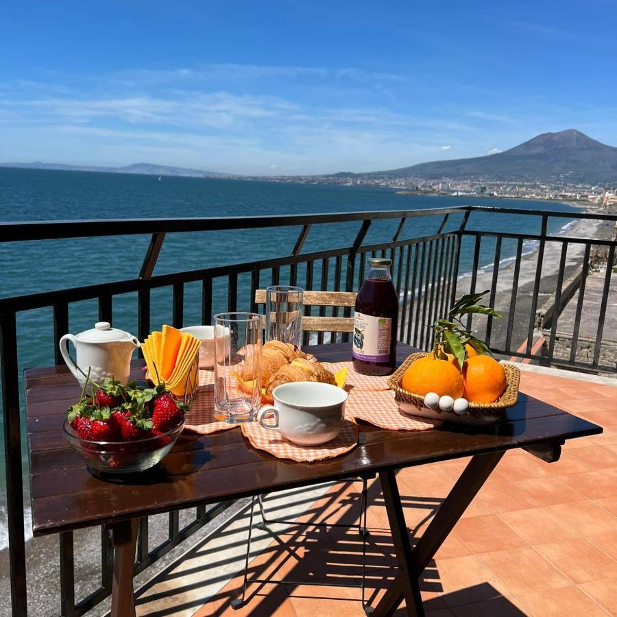 Vip Sul Mare Bed and Breakfast Castellammare di Stabia Buitenkant foto